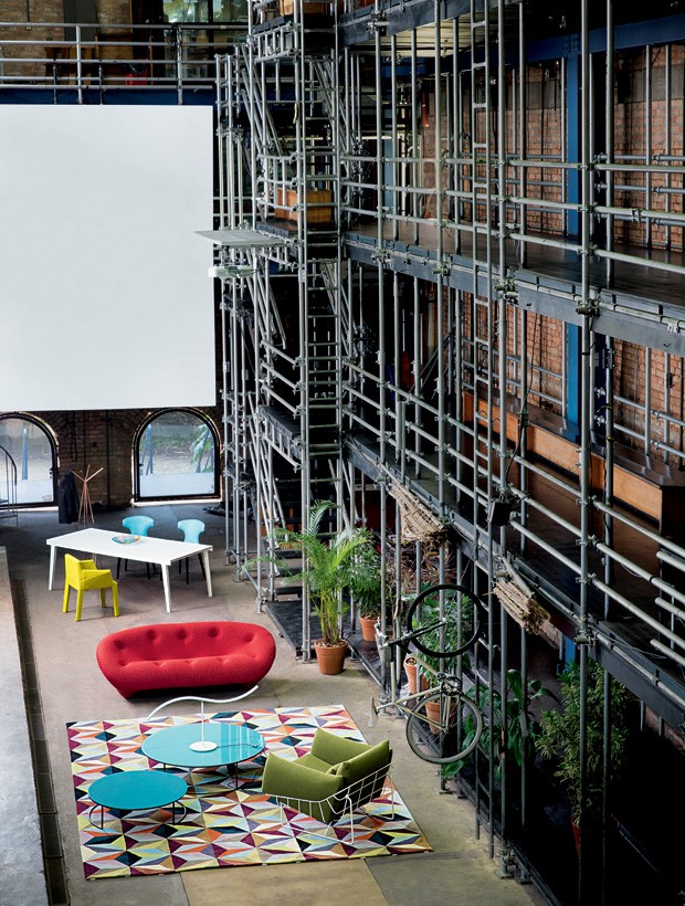 开云（中国） - 坐具|沙发|办公家具|设计师家具|线框沙发